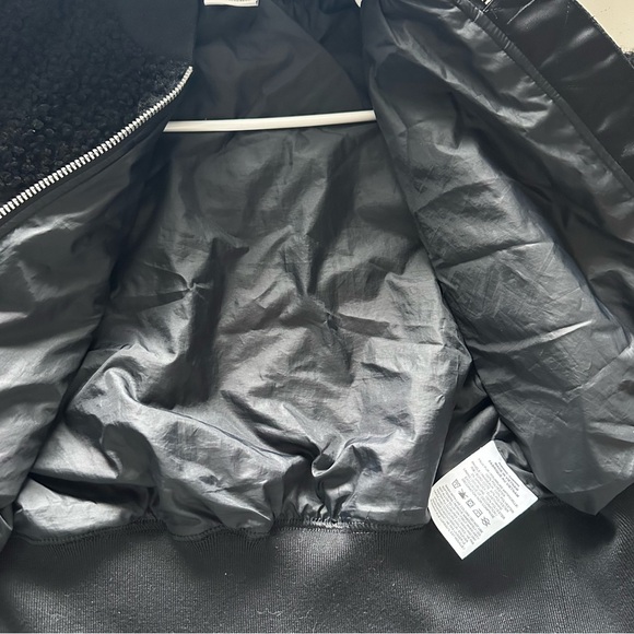 Nike Cropped paneled shell and bouclé bomber jacket - Picture 11 of 16